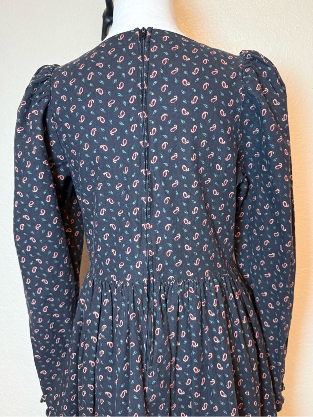 Vintage 1980’s Laura Ashley Paisley Print Prairie Dress Blue Size 12 - Picture 10 of 16
